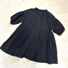 deux amour ペプラム パールボタン キーネック チュニック ブラックのサムネイル
