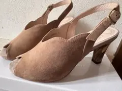 セブントゥエルブサーティースエードオープントゥサンダル22.5cm