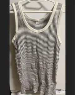UNIQLO ブラックボーダー タンクトップ