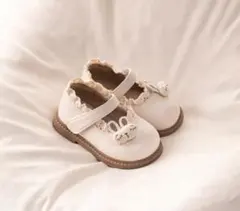 アイボリーホワイト刺繍ベビーシューズ 13.5cm
