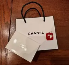 CHANEL ホワイトデー チャーム ファンデーションサンプル付き　未使用