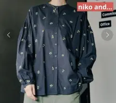 ニコアンド niko and… フラワー刺繍2wayブラウス　スミクロ　L