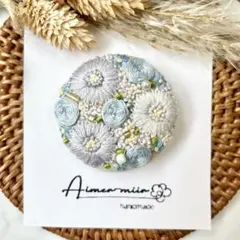 刺繍ブローチorヘアゴム✳︎フラワーボックスBlue garden