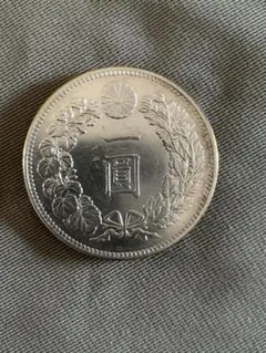 古銭明治37年 五十銭銀貨 竜 菊紋 - メルカリ