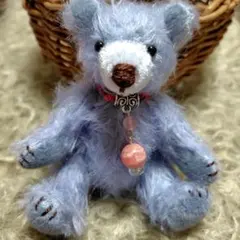 Item thumbnail for item bde0ed0e-fdcf-4c1a-a4a3-2f14d17b461b