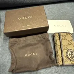GUCCI ブラウンレザーキーケース