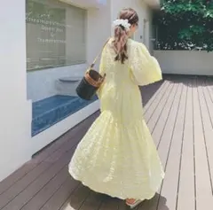 【新品未使用】 エミパレット ティアードワンピース イエロー エンボス ロング