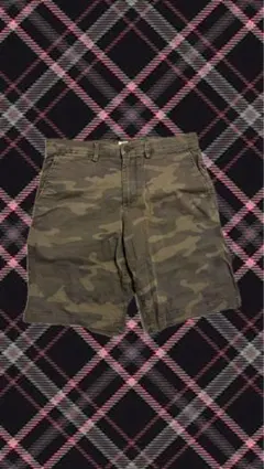 GAP 迷彩ハーフパンツ