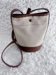 【美品】A.P.C. アーペーセー キャンバス×レザー バケットバッグショルダーのサムネイル