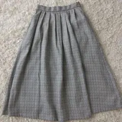 新品タグ付き セルフサービス 綿混ツイード ロングスカート 白黒 Mサイズのサムネイル