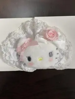 シークレットヘアクリップ　ホワイトフリル　キティ