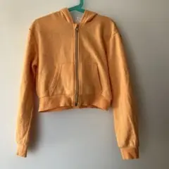 H&M パステルオレンジ 春 裏起毛 ショート丈パーカー　140cm
