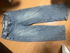 ライトブルーストレートデニムパンツ