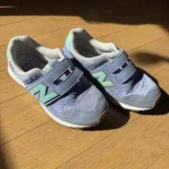 20.5cm New Balance キッズ スニーカー ライトブルー