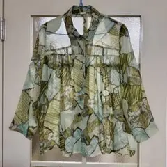 柄ものブラウス 肩パット付き Mサイズ