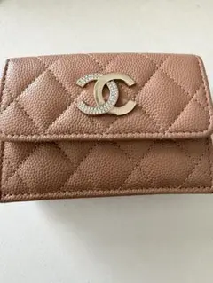 CHANEL ベージュ 三つ折り財布 キャビアスキン　キルティング