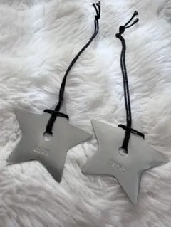Dior 星型チャーム 2個