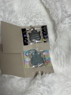 サンリオキャラクターズキャンディーチャームズグミ　シナモン、バツ丸