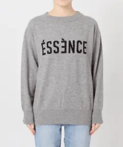ÉSSÈNCE ブラウン ロゴ入り ニット