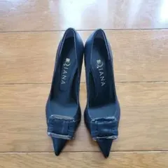 DIANA ブラック パンプス バックル付き