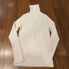 未使用　ユニクロ　メリノリブタートルネックセーター　ホワイト　L