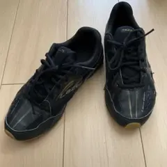 ゴールド スニーカー