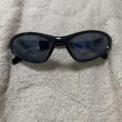 【値下げしました】ブラック オーバル型 サングラス