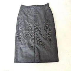 【新品タグ付き】Max Mara　タイトフロントスリットスカート　ウールシルクのサムネイル