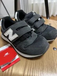 New Balance 313 黒 スニーカー キッズ　19.5センチ