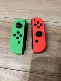 Nintendo Switch Joy-Con 緑とオレンジ