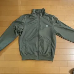 トラックジャケット