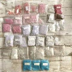 アクリルビーズセット 多色 38袋 子供用アクセサリー　クリスマスオーナメント等