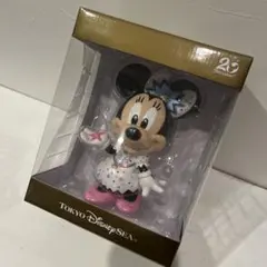 ディズニーシー 20周年 限定 ミニー フィギュア