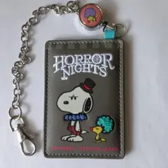 USJ スヌーピー ホラー・ナイツ パスケース 豪華！刺繍タイプ　リール付
