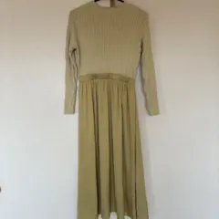 ナチュラルビューティーベーシック　オリーブグリーン ロングワンピース 長袖