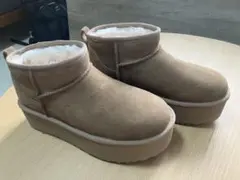 UGG（アグ） クラシック ウルトラ ミニ プラットフォーム25センチ