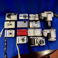 デジカメ　ジャンク8台まとめ売りCASIO OLYMPUS Panasonic デジカメ ジャンク8台まとめ売りCASIO OLYMPUS Panasonic - メルカリ