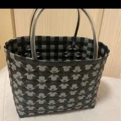 Item thumbnail for item 75a42125-5f53-49f2-a945-ad3e1933fd7b