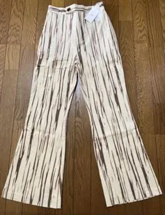 MURUA コーデュロイピンタックフレアパンツ