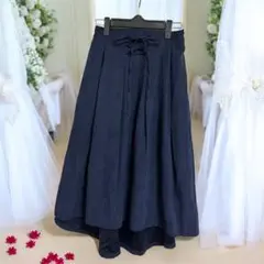 レディースネイビー フレアスカート リボン付き　Mサイズ　美品