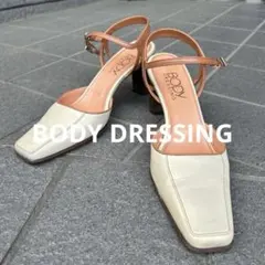 BODY DRESSING アイボリー パンプス 中ヒール　23cmのサムネイル
