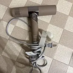 Item thumbnail for item d6ca2dd0-0bad-425a-9994-484fd1c72d82