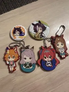 ウマ娘 キーホルダー 4個セット バッジ付き