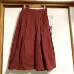 【未使用】GU 膝丈スカート　フレアスカート　ワインレッド　リボン付き　S