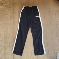 FILA 黒 ジャージ サイドライン140サイズ