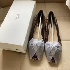 EVOL イーボル ステッチスクエアソフトパンプス フラットシューズ 未使用