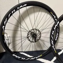 新品 MAVIC AKSIUM ディスクブレーキ 前後セット 700Cクリンチャ