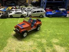 1/64 グリーンライト　JEEP CJ-7 レネゲード 1979 ミニカーのサムネイル