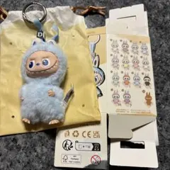 THE MONSTERS PIN FOR LOVE イニシャルマスコット『D』