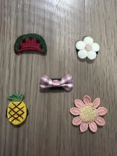 【5個】犬用の装飾付きヘアクリップ